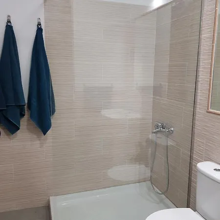 Privado En Zona Tranquila Y Proxima Al Aeropuerto Tf Norte Y A La Ciudad De . San Cristóbal de La Laguna