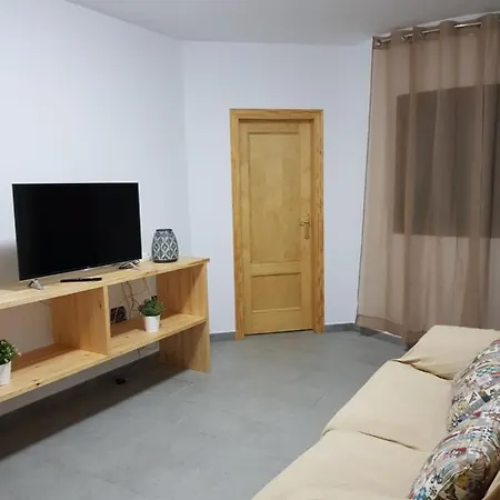 Apartment Privado En Zona Tranquila Y Proxima Al Aeropuerto Tf Norte Y A La Ciudad De . San Cristóbal de La Laguna